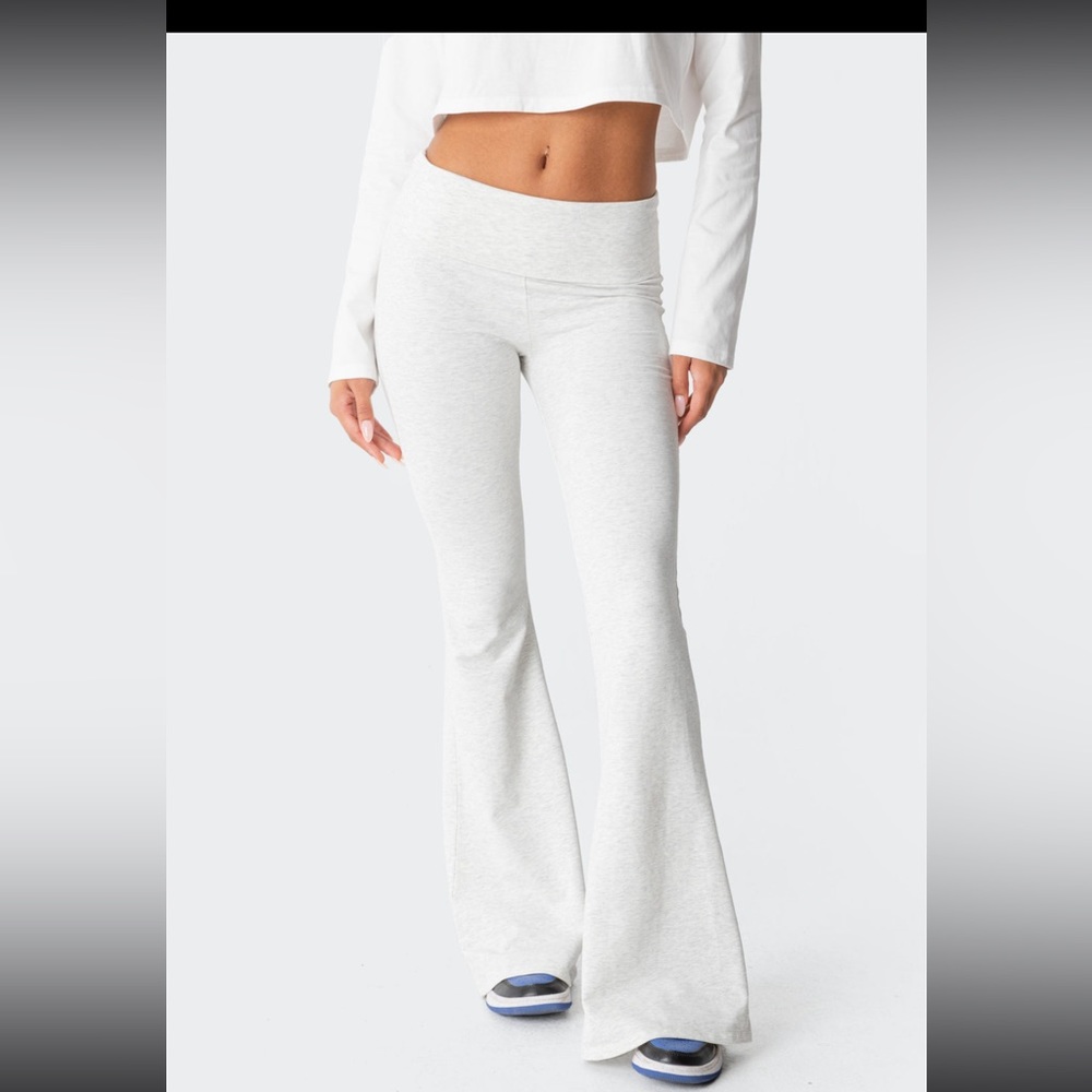 Grey Flare Leggings Edikted